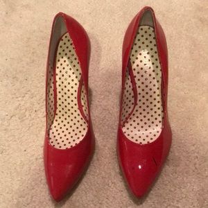 BCBG Girls Red patent leather pump